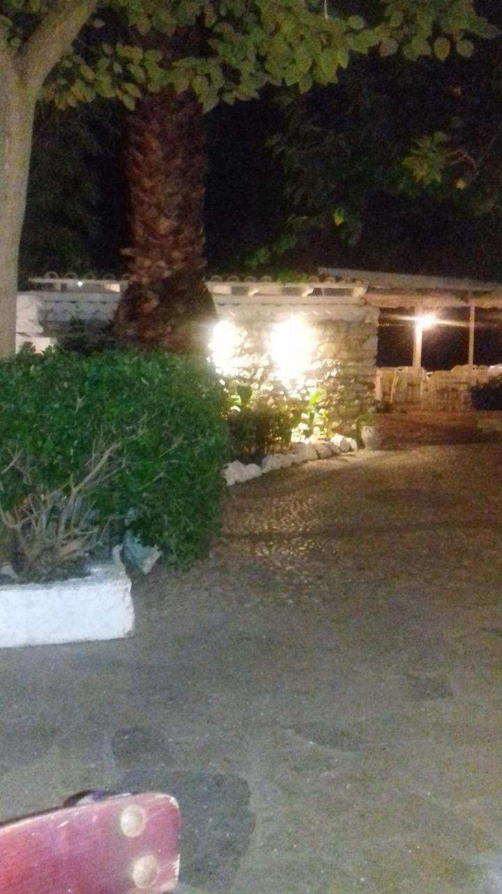 Alissos Taradella Hotel מראה חיצוני תמונה