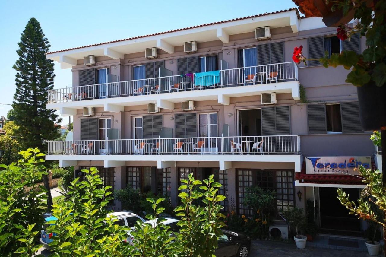 Alissos Taradella Hotel מראה חיצוני תמונה