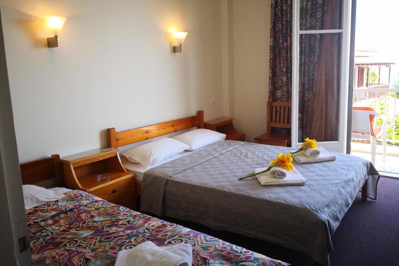 Alissos Taradella Hotel מראה חיצוני תמונה